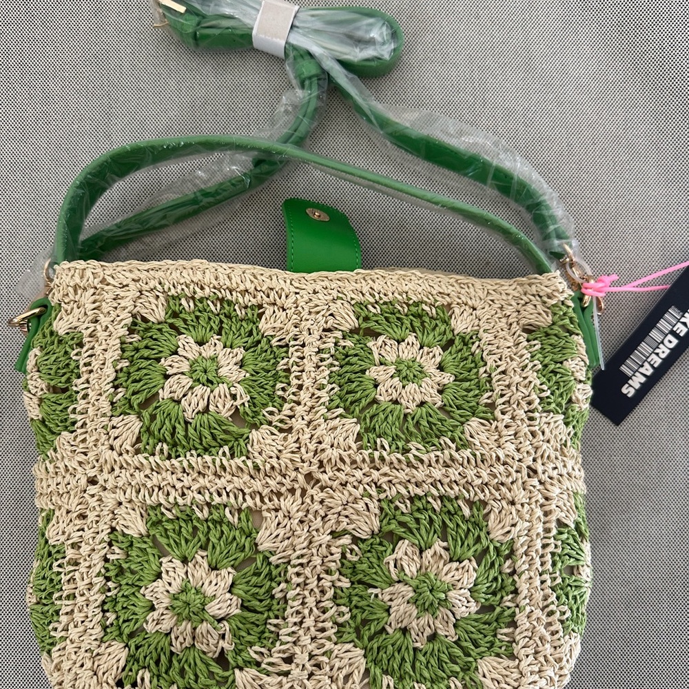 NWT LIKEDREAMS Green and Cream Women's Crochet Shoulder Bag - Picture 6 of 10
